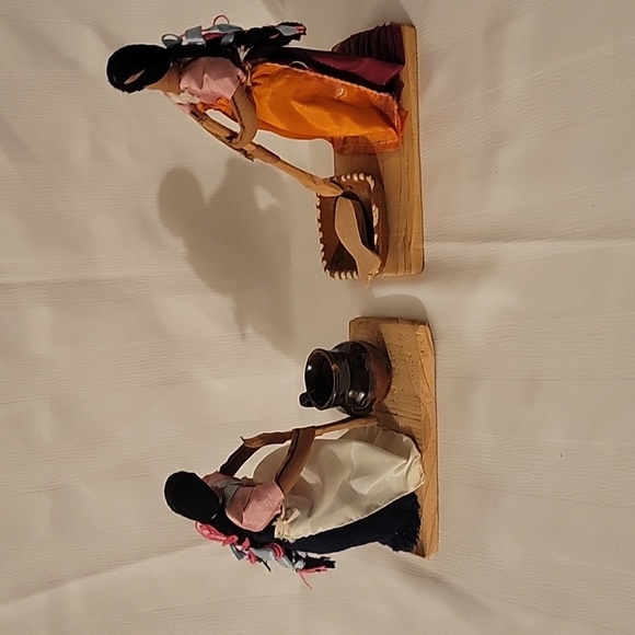 Vintage Navajo Pull Strings Women Stirring Pot & Cooking Fish - Picture 4 of 7